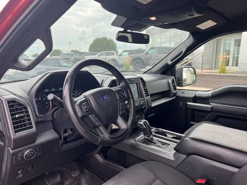 Used 2019 Ford F150 XLT w/ Equipment Group 302A Luxury AWD/4WD image 9