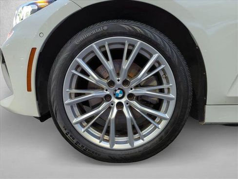 Used 2023 BMW 330i Sedan w/ Premium Package RWD image 24
