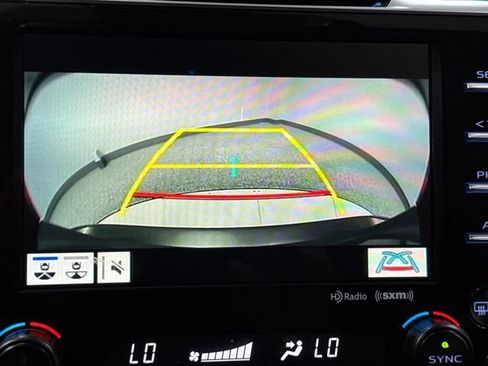 Used 2019 Toyota Camry Hybrid FWD image 5