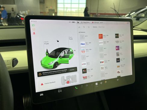 Used 2021 Tesla Model 3 Long Range image 18