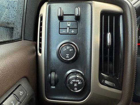 Used 2016 GMC Sierra 2500 Denali w/ Duramax Plus Package image 24
