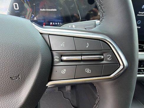 New 2027 Chevrolet Equinox LT w/ Convenience Package II FWD image 23