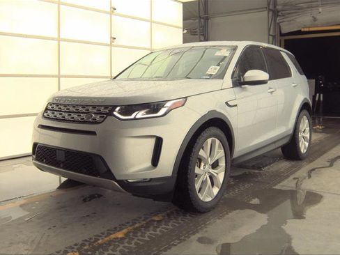 Used 2022 Land Rover Discovery Sport SE image 2