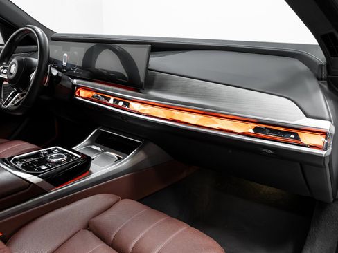 Used 2023 BMW 760i xDrive 760i xDrive w/ Executive Package image 20