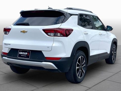 Used 2025 Chevrolet TrailBlazer LT w/ Convenience Package FWD image 13