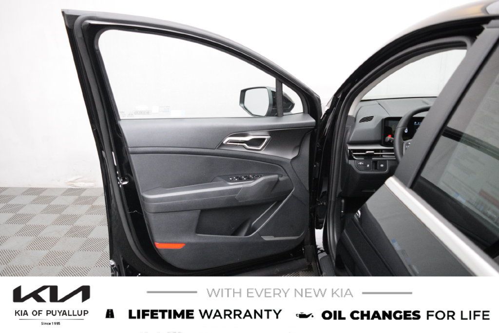 New 2026 Kia Sportage LX AWD/4WD image 9