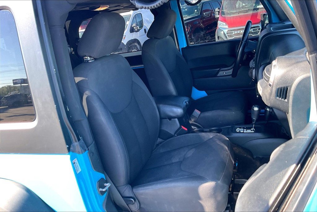 Used 2017 Jeep Wrangler Sport AWD/4WD image 7
