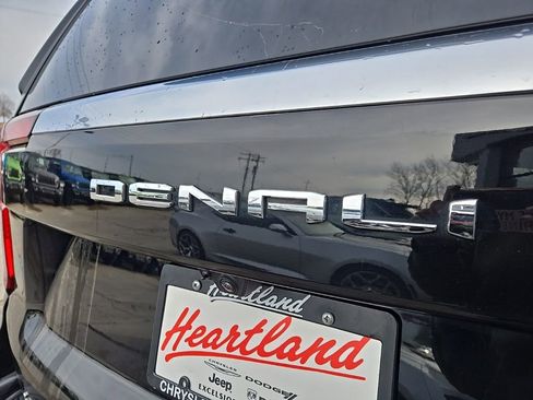 Used 2025 GMC Yukon Denali image 23