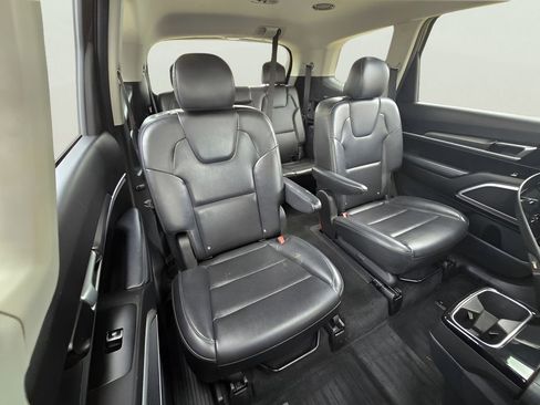 Used 2020 Kia Telluride S image 11