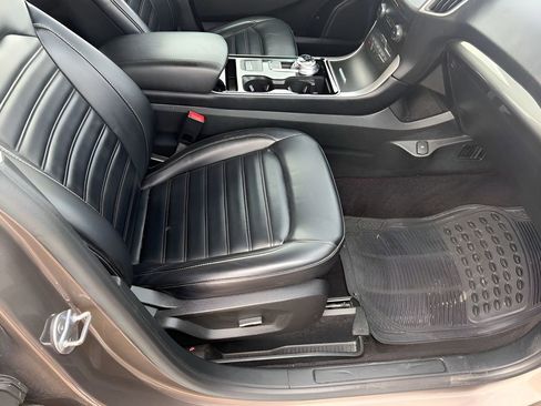 Used 2019 Ford Edge SEL w/ Equipment Group 201A image 28