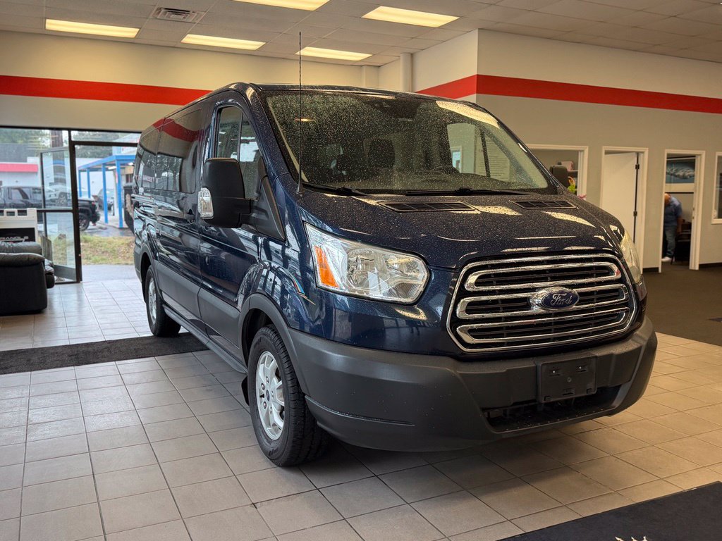Used 2016 Ford Transit 150 XLT RWD image 8