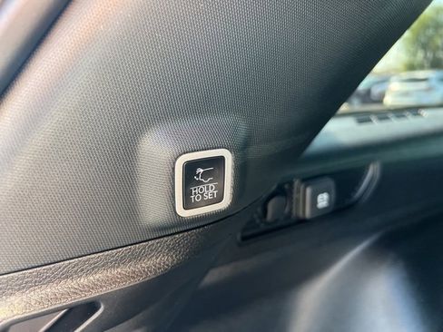 Used 2024 Jeep Grand Cherokee Altitude image 38