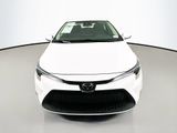 Used 2022 Toyota Corolla LE image 2