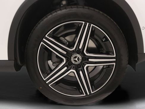 New 2026 Mercedes-Benz GLC 300 image 10