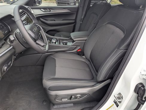 New 2025 Jeep Grand Cherokee L Laredo w/ Luxury Tech Group I image 12