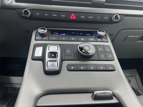 Used 2023 Hyundai Palisade SEL w/ Premium Package image 22