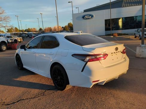 Used 2021 Toyota Camry SE image 8