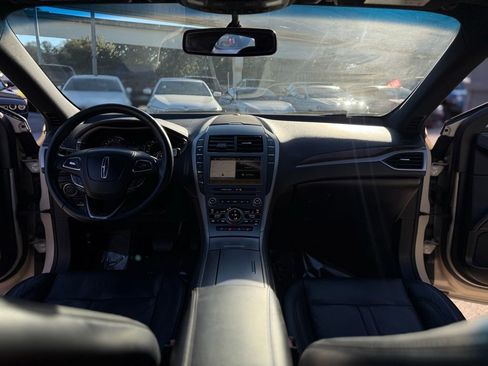 Used 2018 Lincoln MKZ Reserve image 21