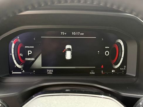 Used 2025 Nissan Rogue Platinum FWD image 14