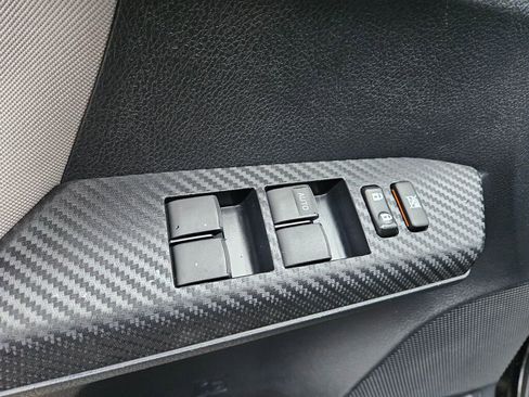 Used 2013 Toyota RAV4 LE image 22