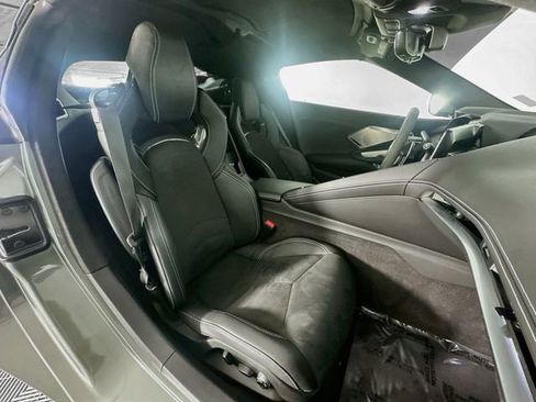 Used 2023 Chevrolet Corvette Stingray Premium Cpe w/ Z51 Performance Package RWD image 25