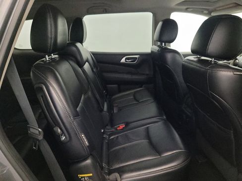 Used 2018 Nissan Pathfinder SL w/ SL Premium Package AWD/4WD image 19