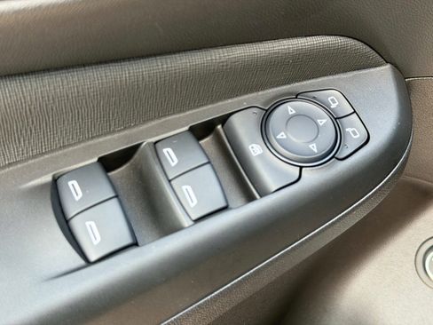 Certified 2025 Buick Envista Avenir image 14