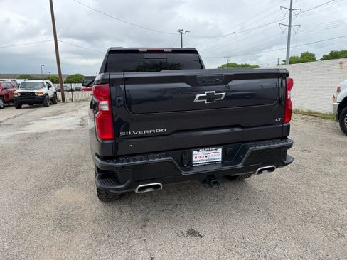 Used 2024 Chevrolet Silverado 1500 LT Trail Boss w/ Convenience Package II AWD/4WD image 5