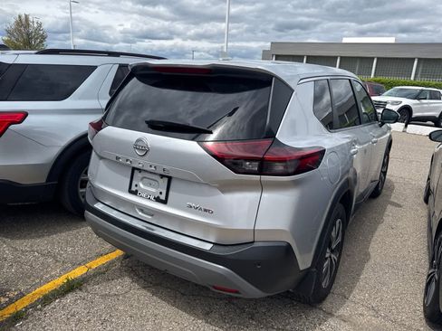 Used 2022 Nissan Rogue SV AWD/4WD image 8
