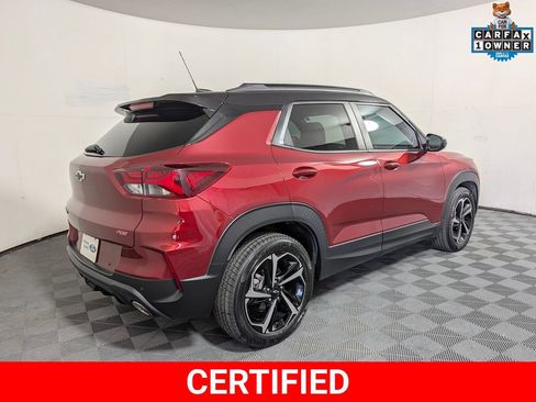 Used 2022 Chevrolet TrailBlazer RS w/ Sun and Liftgate Package FWD image 2