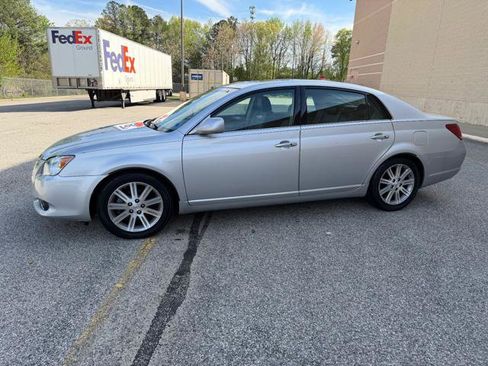 Used 2008 Toyota Avalon Limited image 9