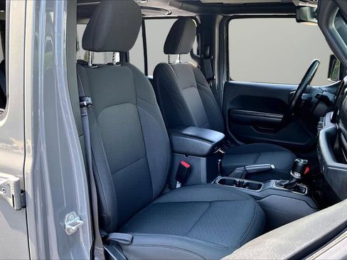 Used 2021 Jeep Wrangler Unlimited Sport AWD/4WD image 23