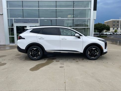 New 2026 Kia Sportage EX w/ EX Panorama Roof Package FWD image 4