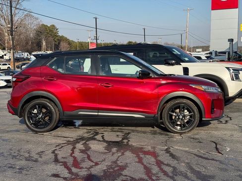 Certified 2021 Nissan Kicks SR w/ SR Premium Package image 2