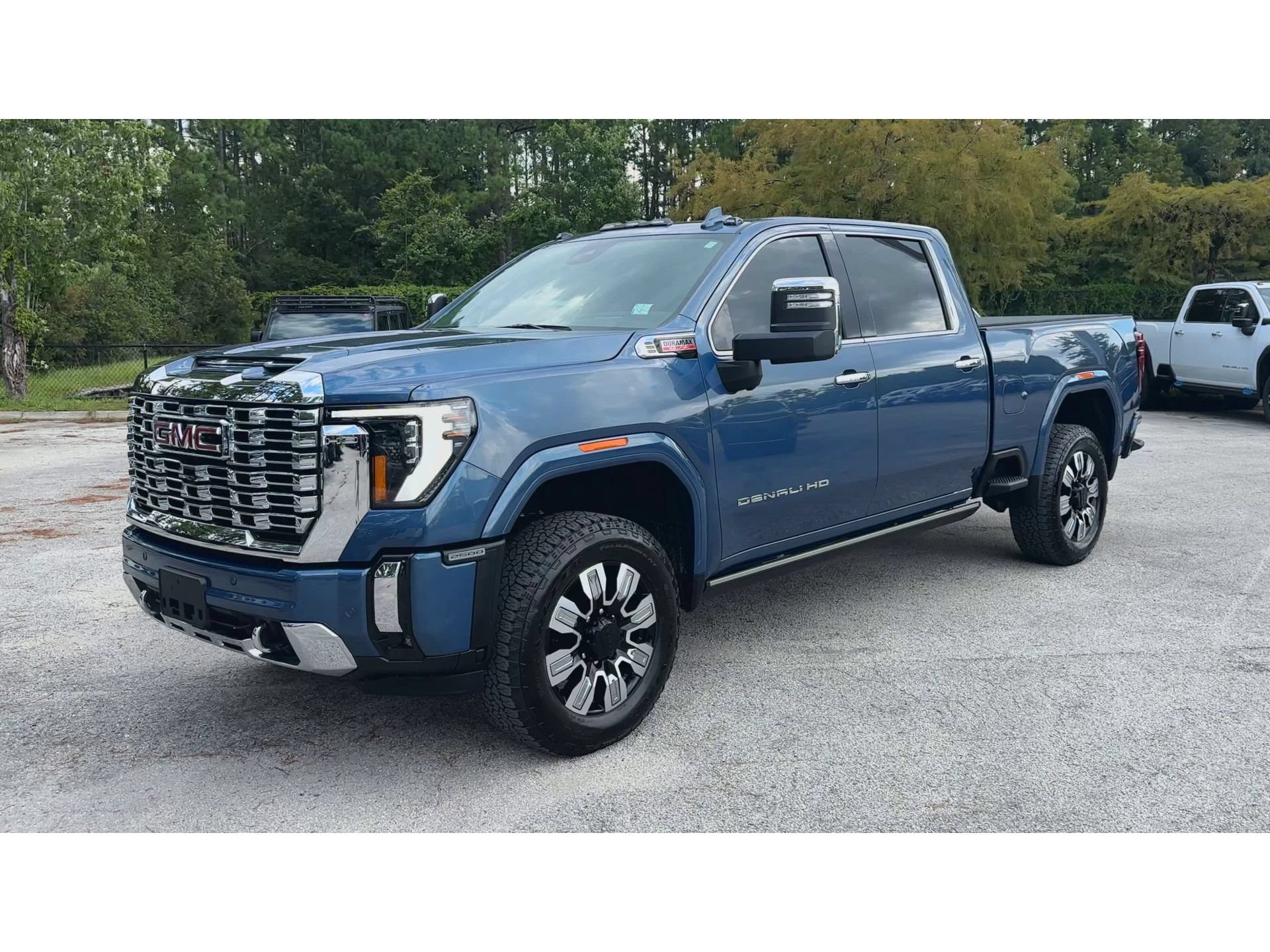 Certified 2026 GMC Sierra 2500 Denali w/ Denali Reserve Package AWD/4WD image 4