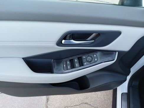 New 2026 Nissan Rogue SV AWD/4WD image 30