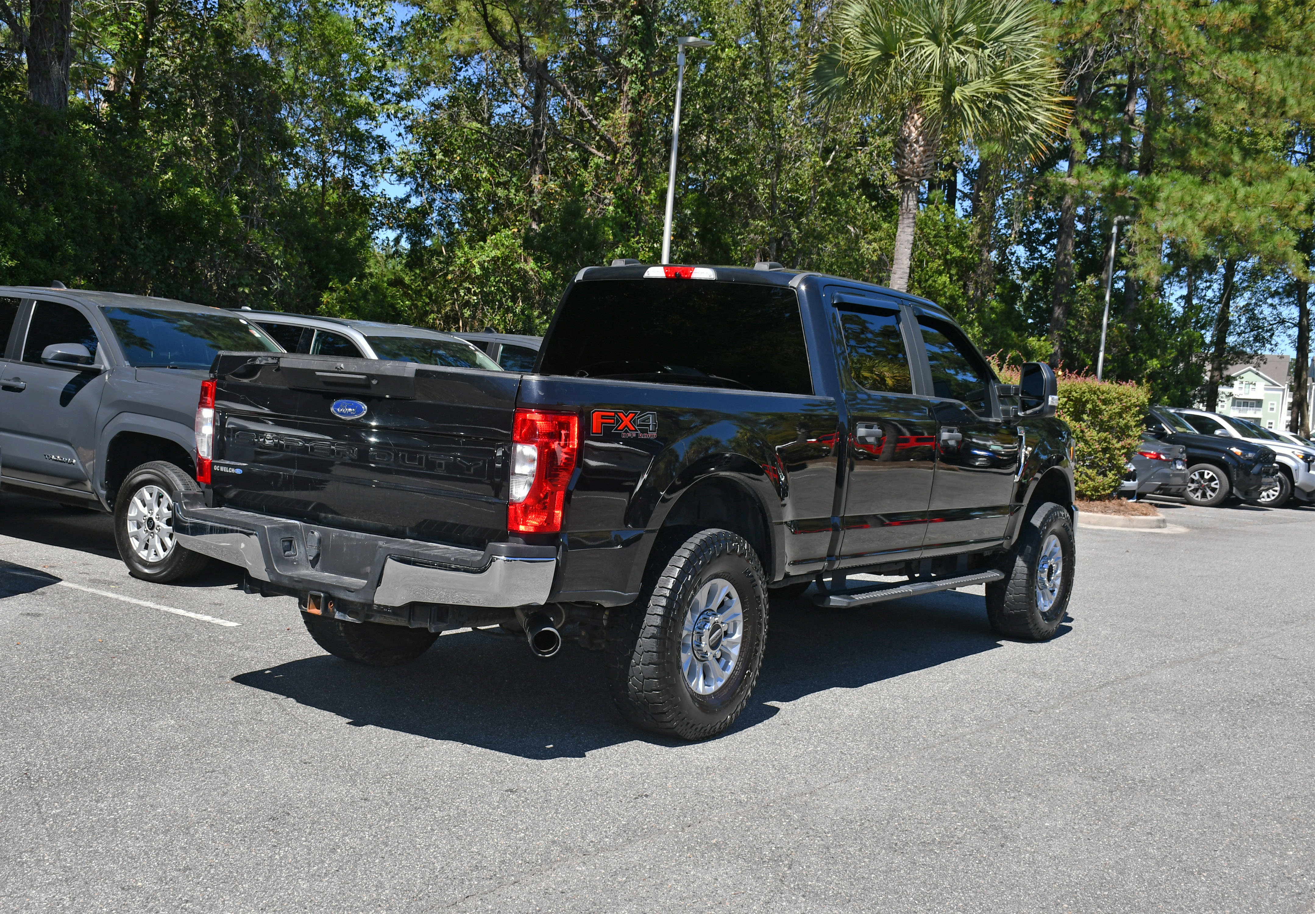 Used 2020 Ford F250 XL w/ STX Appearance Package AWD/4WD image 4
