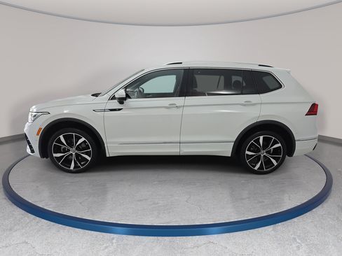 Used 2022 Volkswagen Tiguan SEL R-Line AWD/4WD image 8