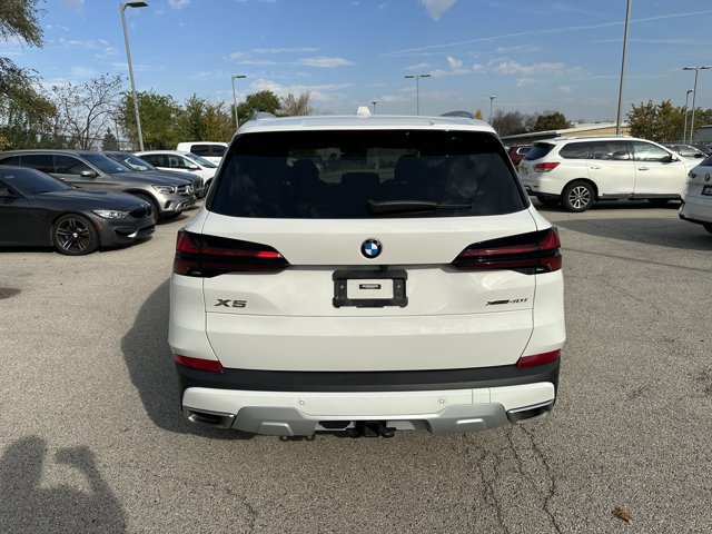Certified 2024 BMW X5 xDrive40i w/ Parking Assistance Package AWD/4WD image 6