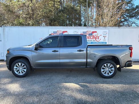Used 2021 Chevrolet Silverado 1500 Custom w/ Safety Confidence Package image 7