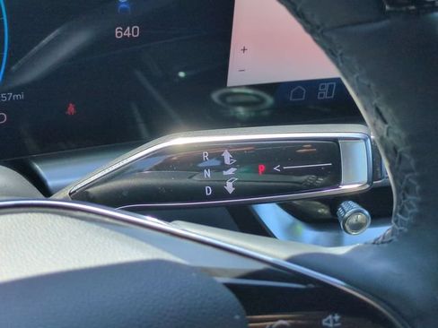 Used 2025 Cadillac Lyriq Luxury w/ LPO, Floor Liner Package AWD/4WD image 16