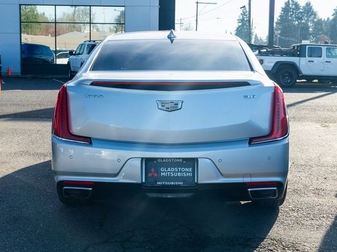Used 2019 Cadillac XTS Luxury image 5