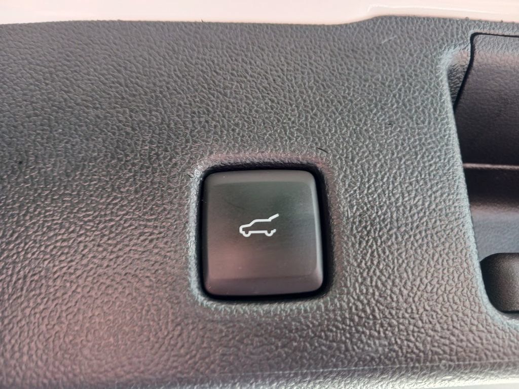 Used 2023 Ford Escape Active w/ Tech Pack #2 AWD/4WD image 11