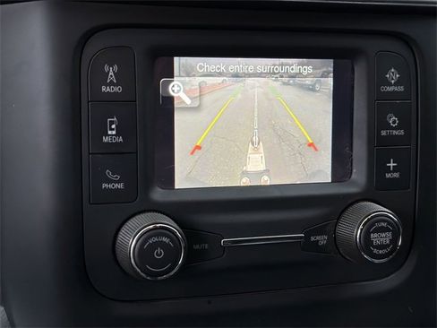 Used 2024 RAM 2500 Tradesman w/ Chrome Appearance Group image 13