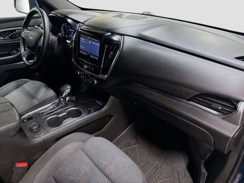 Used 2023 Chevrolet Traverse LT FWD image 30