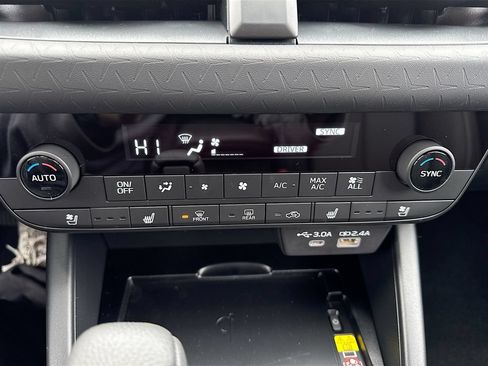 New 2026 Subaru Outback Wilderness w/ Wilderness Package AWD/4WD image 14