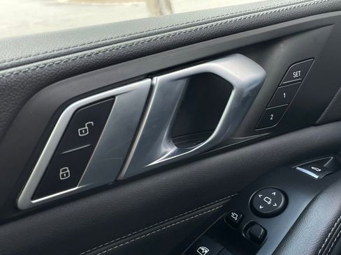 Used 2023 BMW X5 xDrive45e image 14