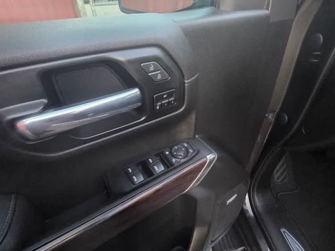 Used 2021 GMC Sierra 1500 SLT w/ SLT Convenience Package AWD/4WD image 4