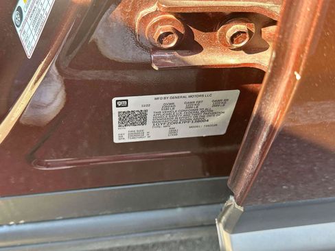 Used 2023 Cadillac XT4 Premium Luxury image 18