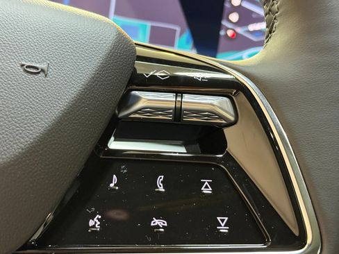 New 2026 Cadillac Lyriq Sport AWD/4WD image 28